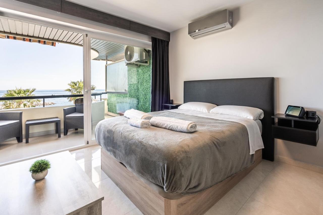 Apartment Beachfront With Stunning Sea Views Marbella